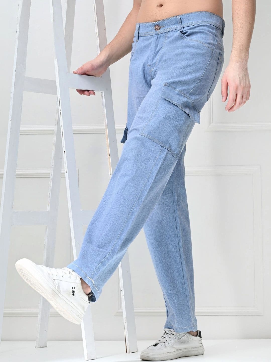 HERE&NOW Men's Light Wash 6-Pocket Cargo Relaxed Straight Fit Jeans thumbnail 2
