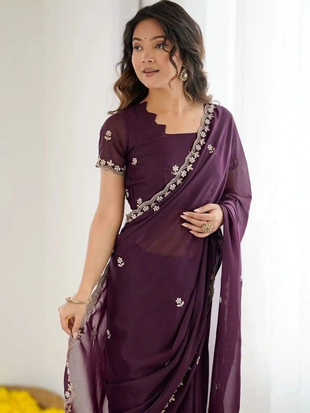 priyashi Floral Embroidered Poly Georgette Saree - view 1