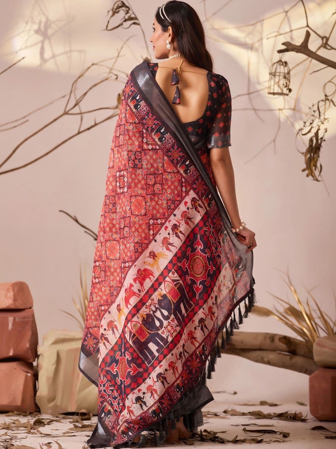 DIVASTRI Ethnic Motifs Zari Linen Blend Designer Patola Saree thumbnail 3