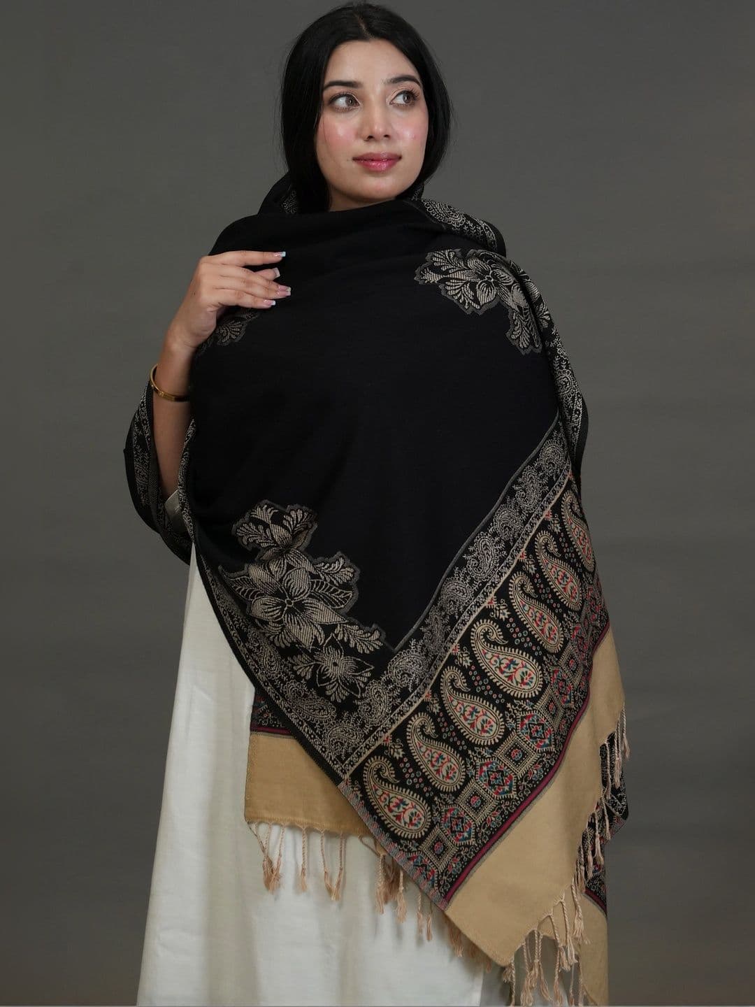 SHIFNEEN Women Paisley Printed Acrylic Shawl thumbnail 2