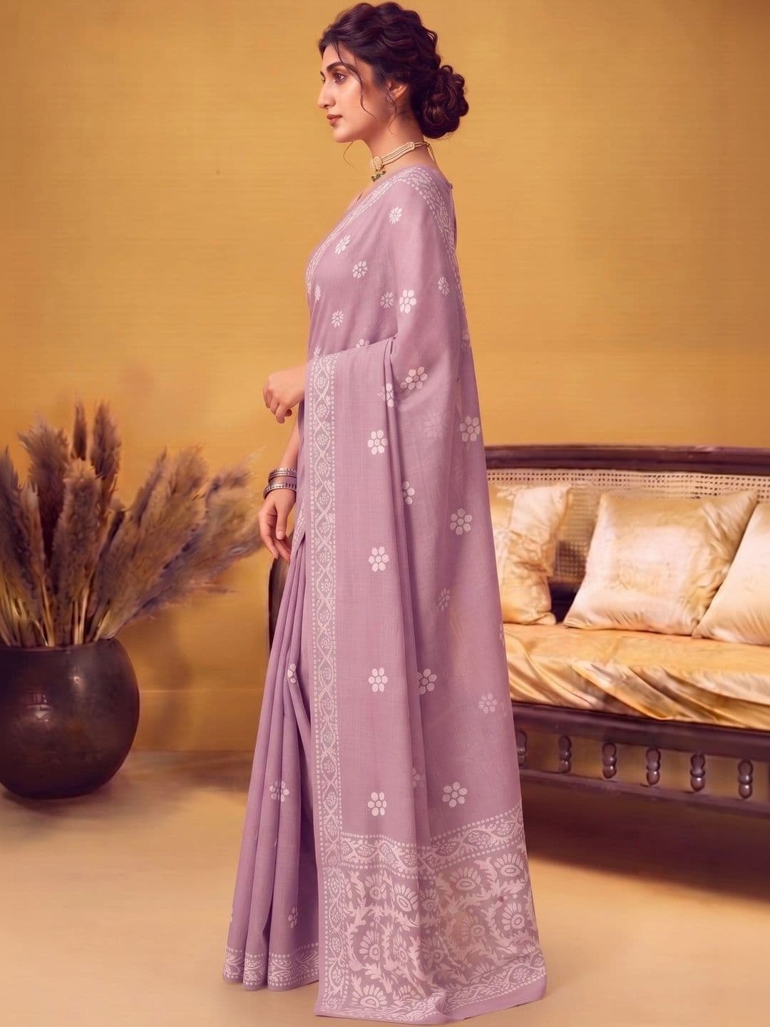 MAGNEITTA Floral Pure Chiffon Designer Saree thumbnail 2