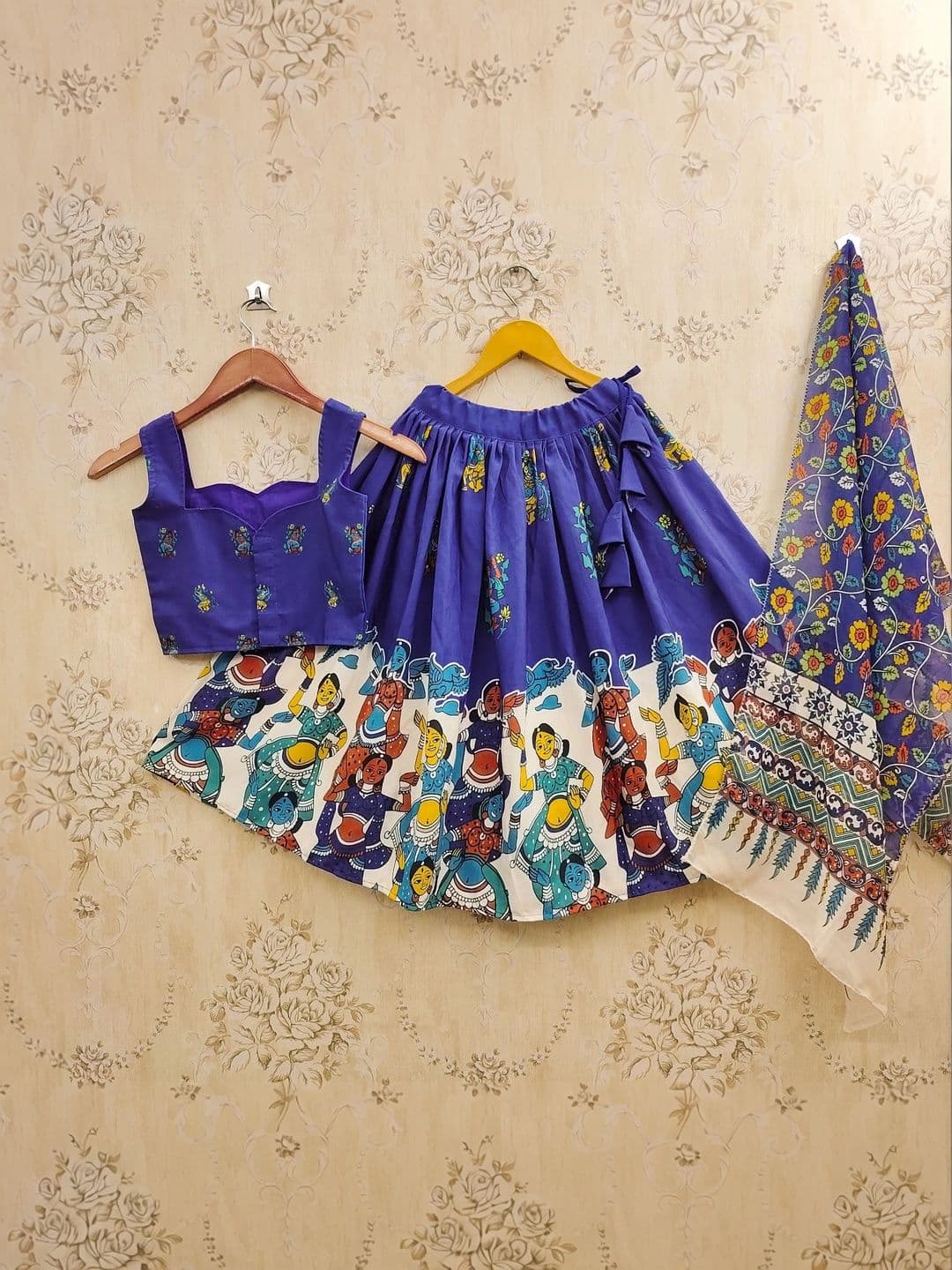 KALINI Girls Printed Ready to Wear Lehenga & Blouse With Dupatta thumbnail 2