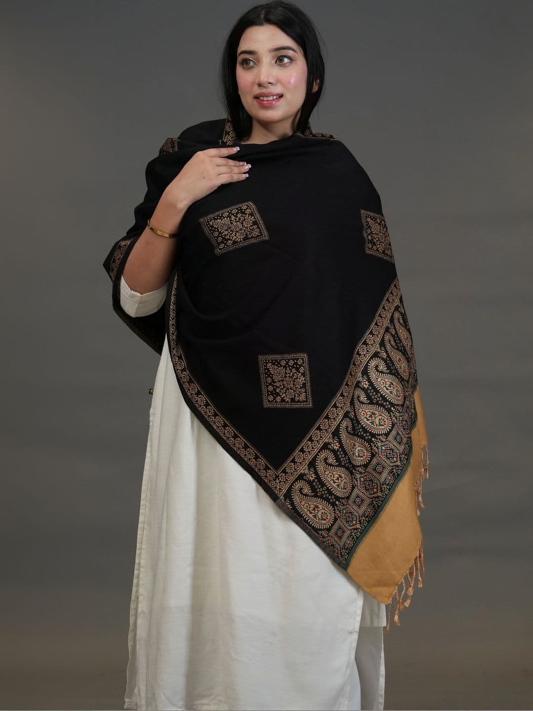 S.T. Women Paisley Woven Design Acrylic Shawl thumbnail 2