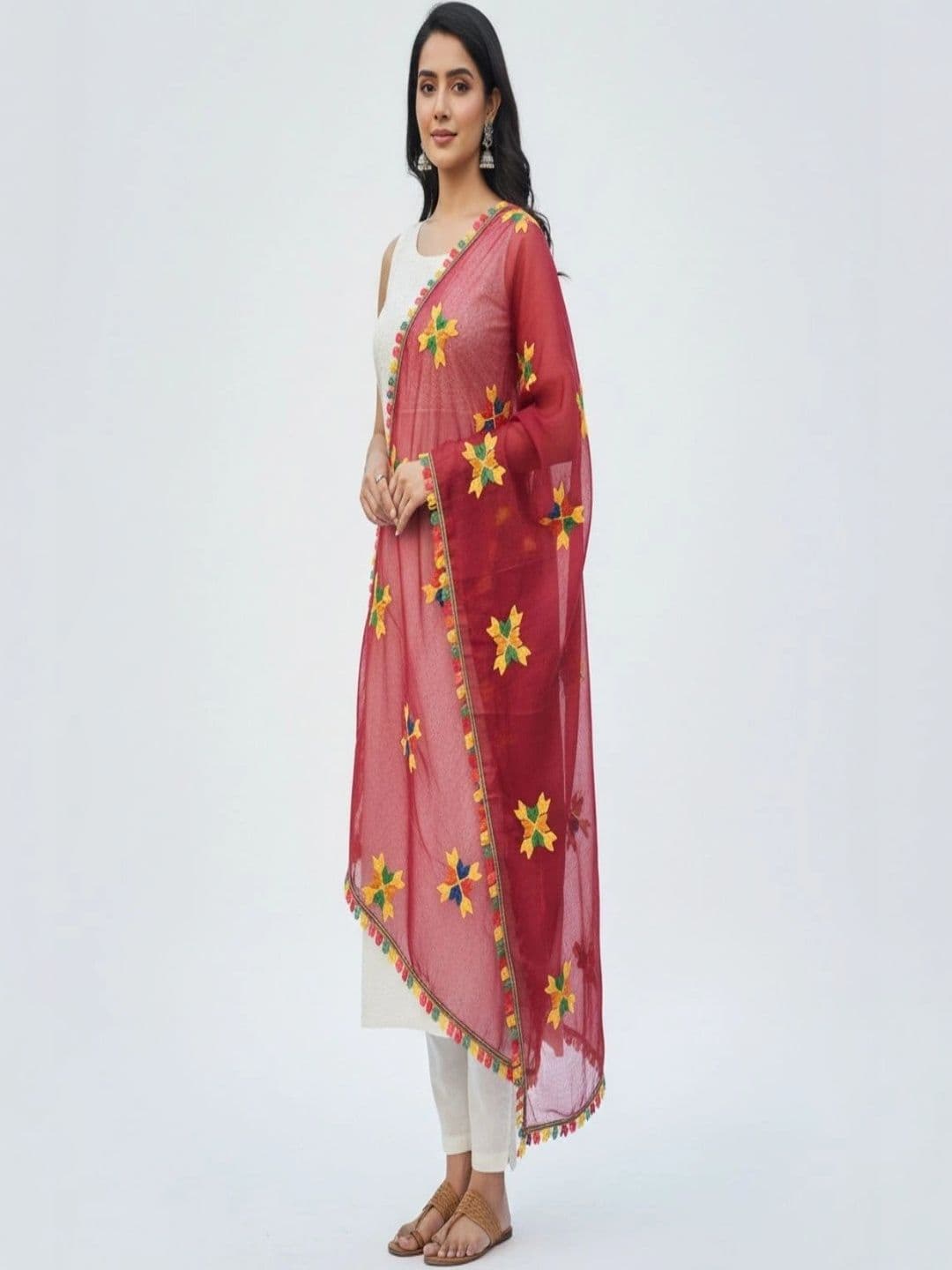 IVAARA Embroidered Dupatta with Thread Work thumbnail 4