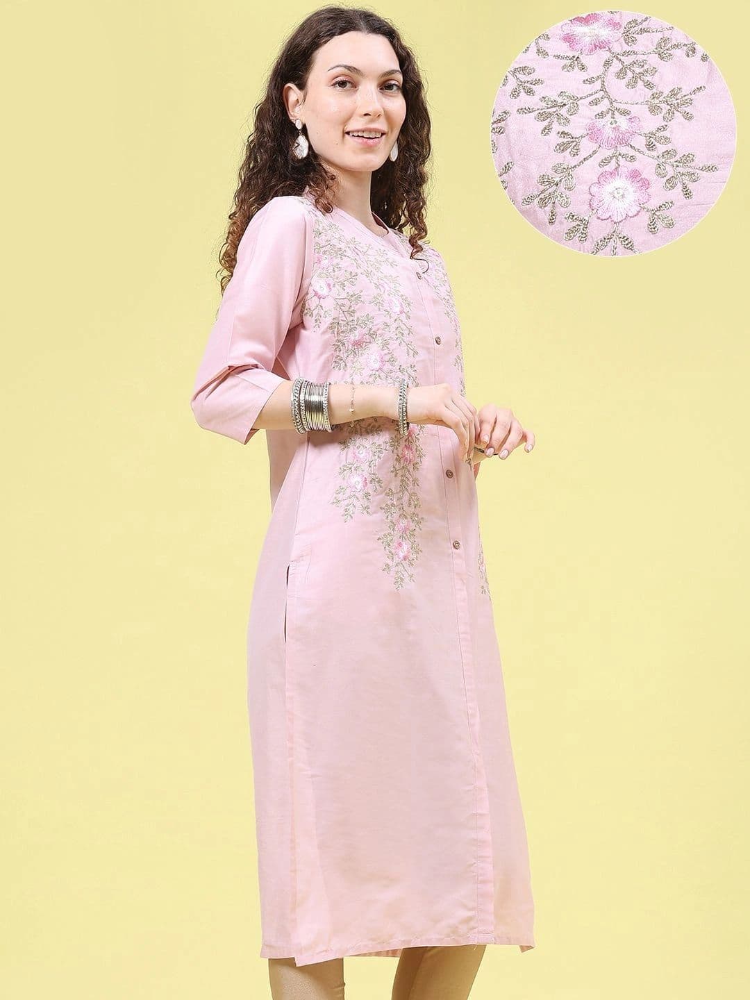 LIMEROAD Women Floral Embroidered Thread Work Floral Kurta thumbnail 6