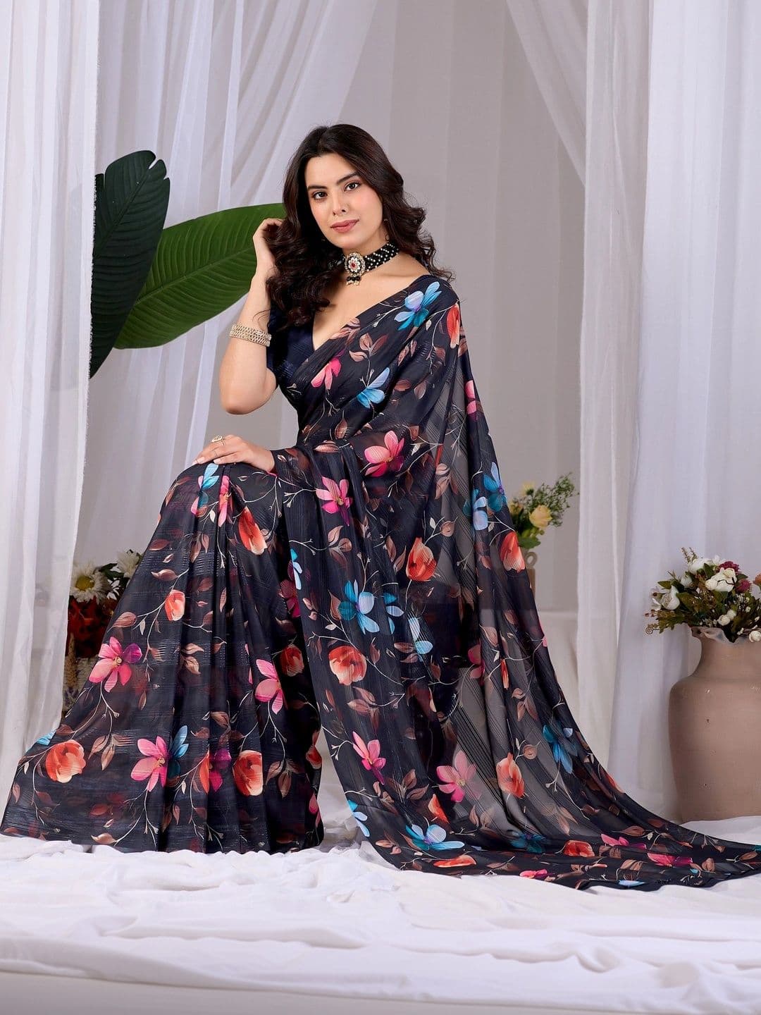 DIVASTRI Floral Poly Georgette Designer Saree thumbnail 6