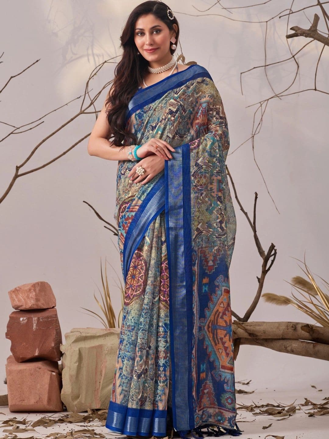 DIVASTRI Linen Blend Designer Saree - view 1