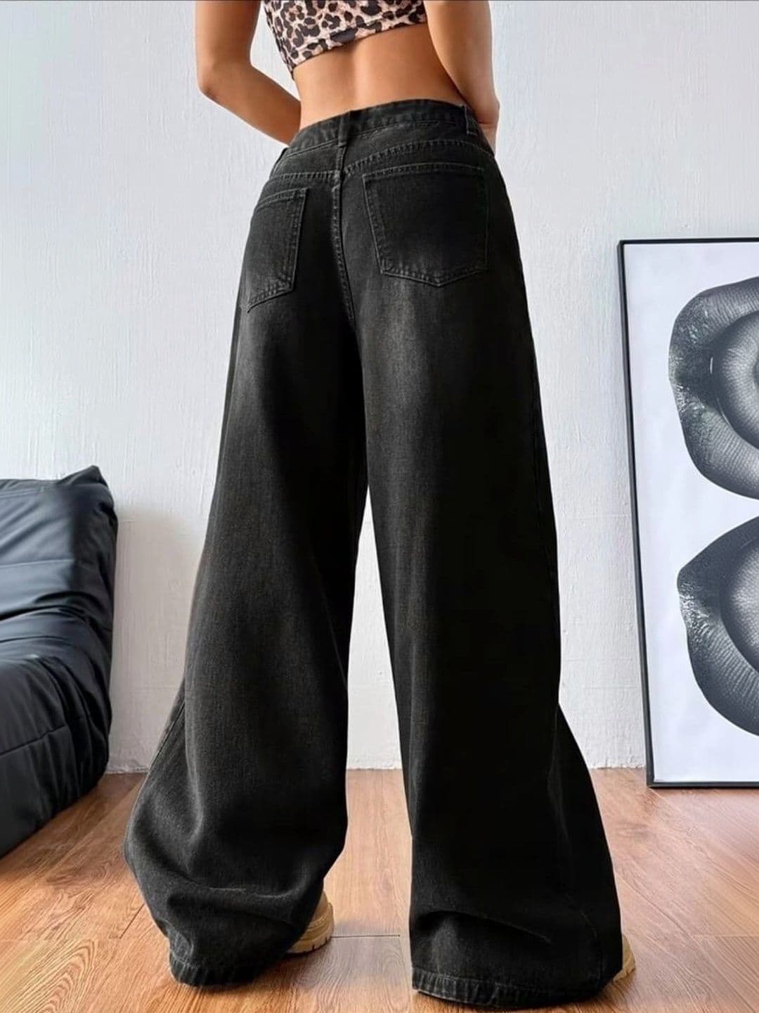 ESLITA Women High-Rise Light Fade Jeans thumbnail 4