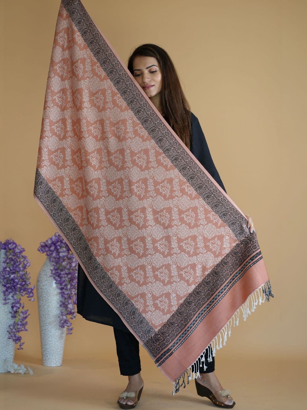 SHIFNEEN Women Ethnic Motifs Printed Acrylic Shawl thumbnail 3