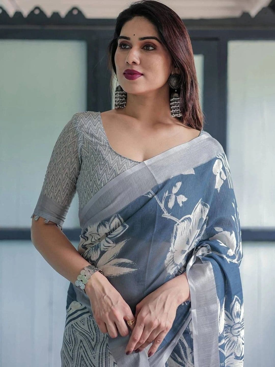 saneria silk Floral Linen Blend Chanderi Saree thumbnail 3