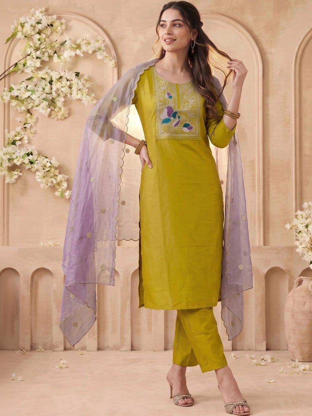 SASSIC Women Ethnic Motifs Embroidered Regular Thread Work Pure Silk Kurta with Palazzos & With Dupatta - view 1