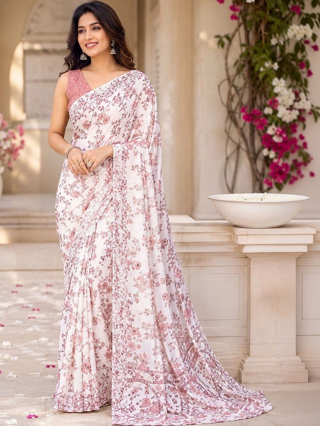 NARIVESH TRENDS Floral Poly Georgette Saree thumbnail 4