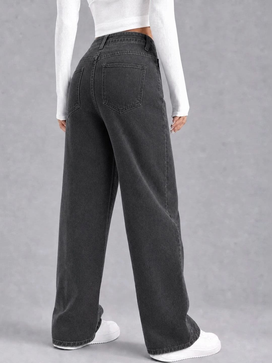The Roadster Lifestyle Co Women Pure Cotton Clean Look Straight Fit Jeans thumbnail 4