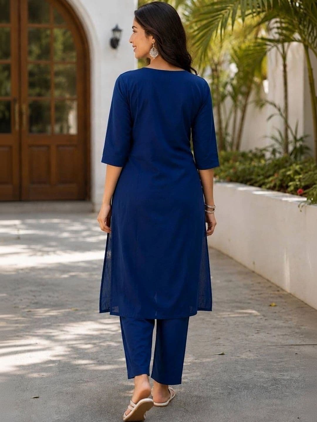 PARVANI Women Ethnic Motifs Embroidered Regular Mirror Work Kurta with Trousers thumbnail 2