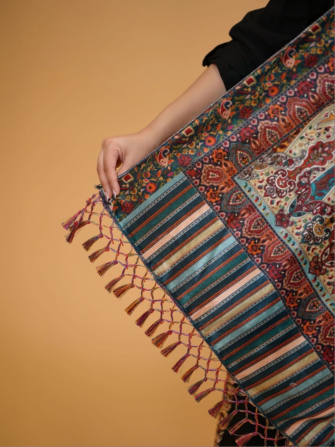 SHIFNEEN Women Ethnic Motifs Printed Velvet Shawl thumbnail 4