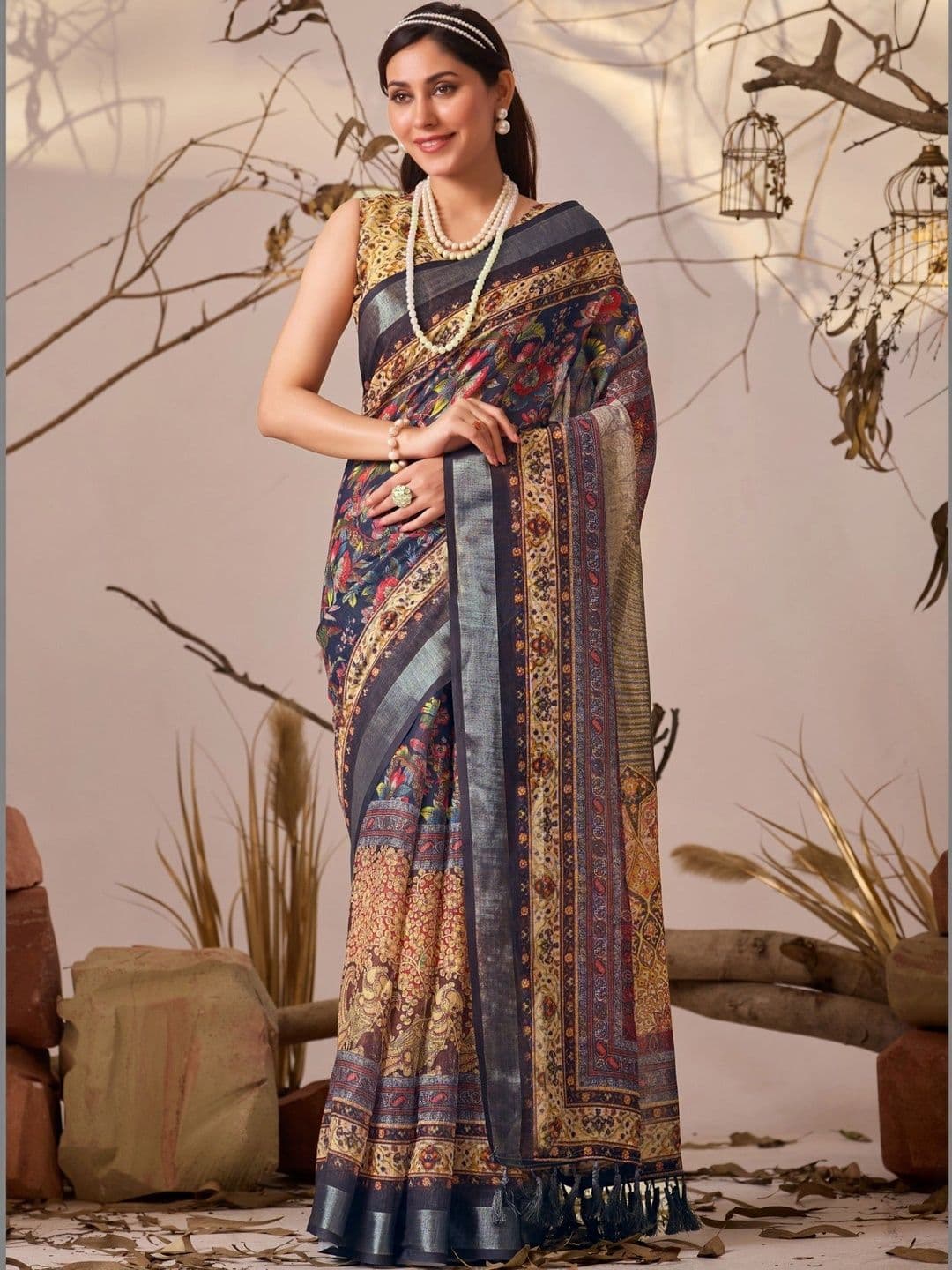 DIVASTRI Paisley Zari Linen Blend Designer Patola Saree - view 1