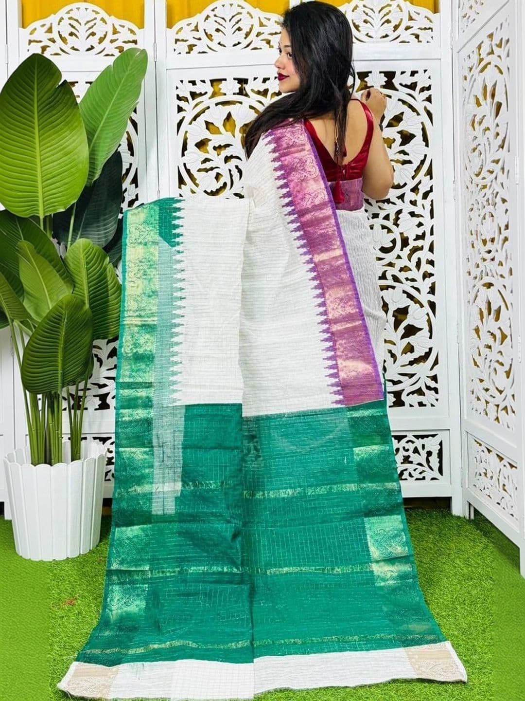TWRIL Woven Design Pure Cotton Saree thumbnail 4