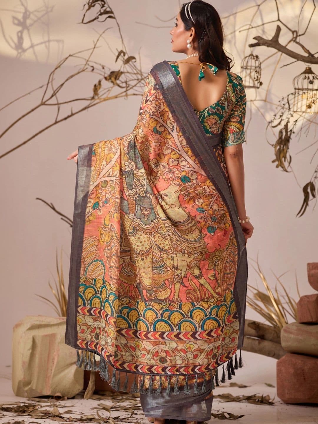 DIVASTRI Ethnic Motifs Zari Linen Blend Designer Patola Saree thumbnail 6
