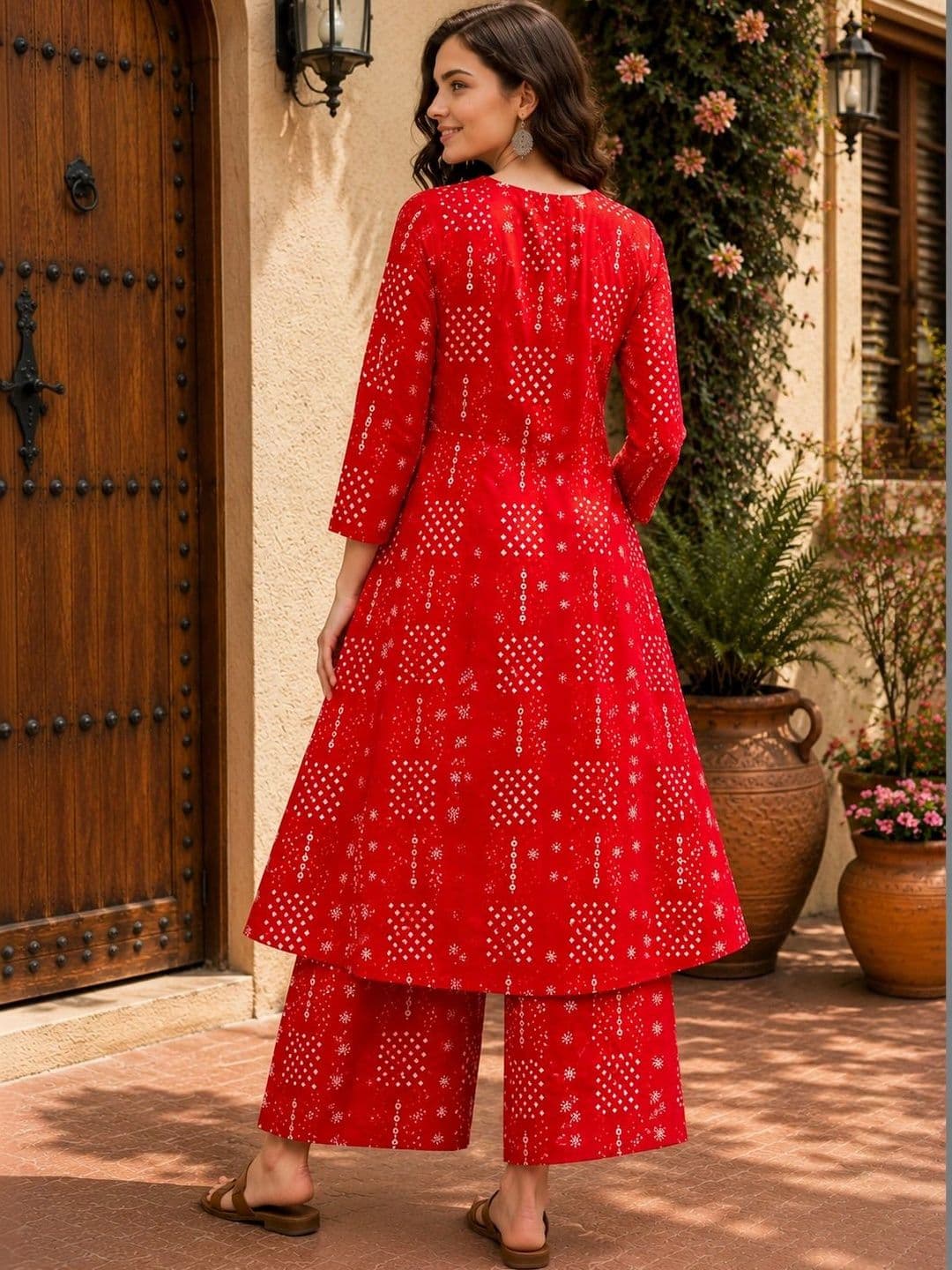 NEW ETHNIC 4 YOU Women Ethnic Motifs Printed Regular Kurta with Palazzos thumbnail 4