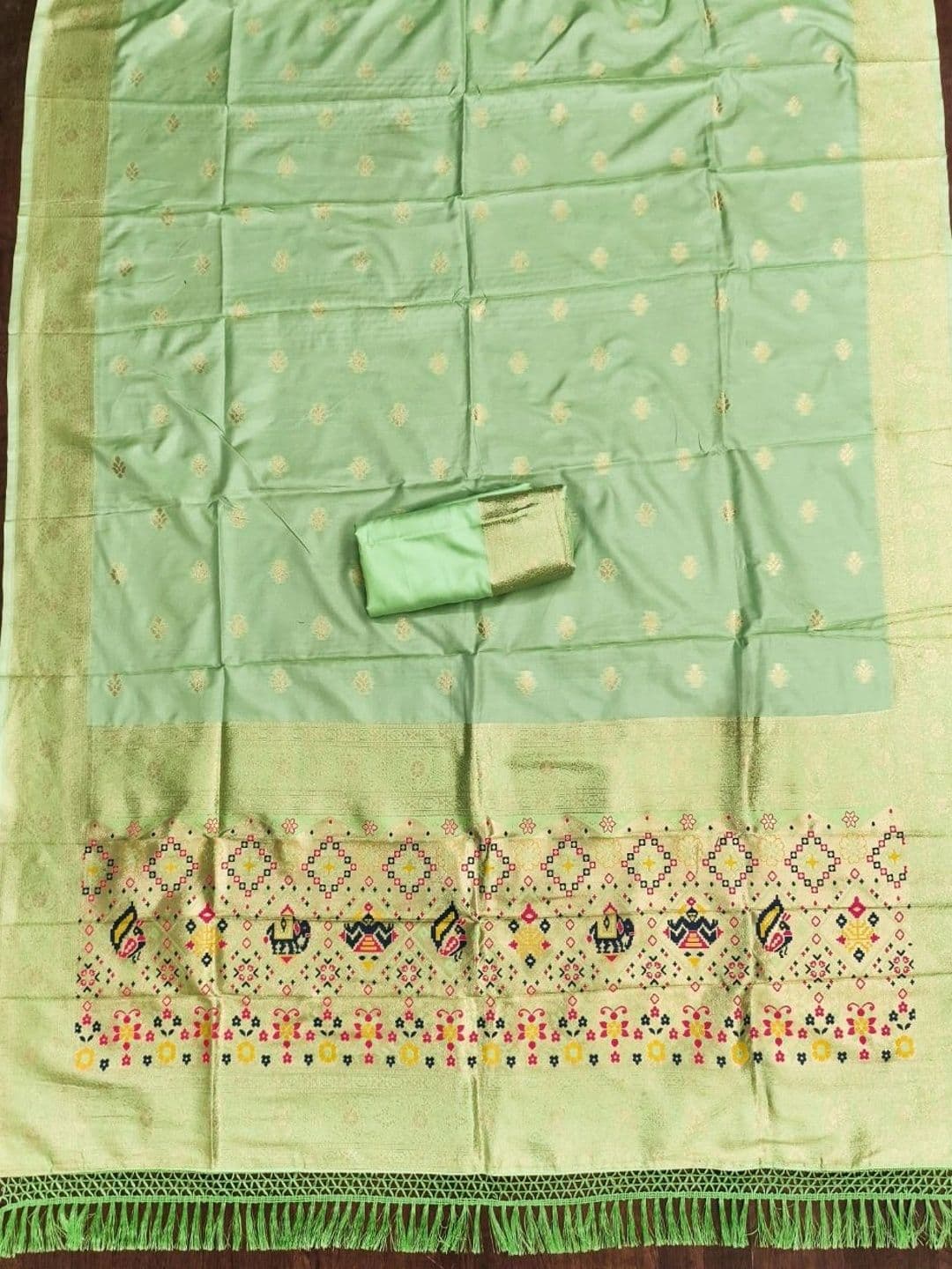 KALINI Pure Silk Unstitched Dress Material thumbnail 4