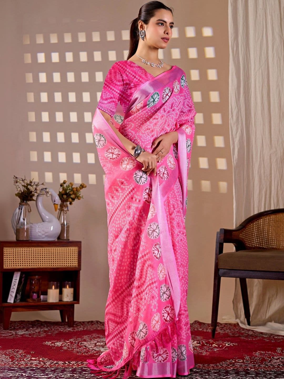 DIVASTRI Bandhani Zari Linen Blend Designer Saree thumbnail 3