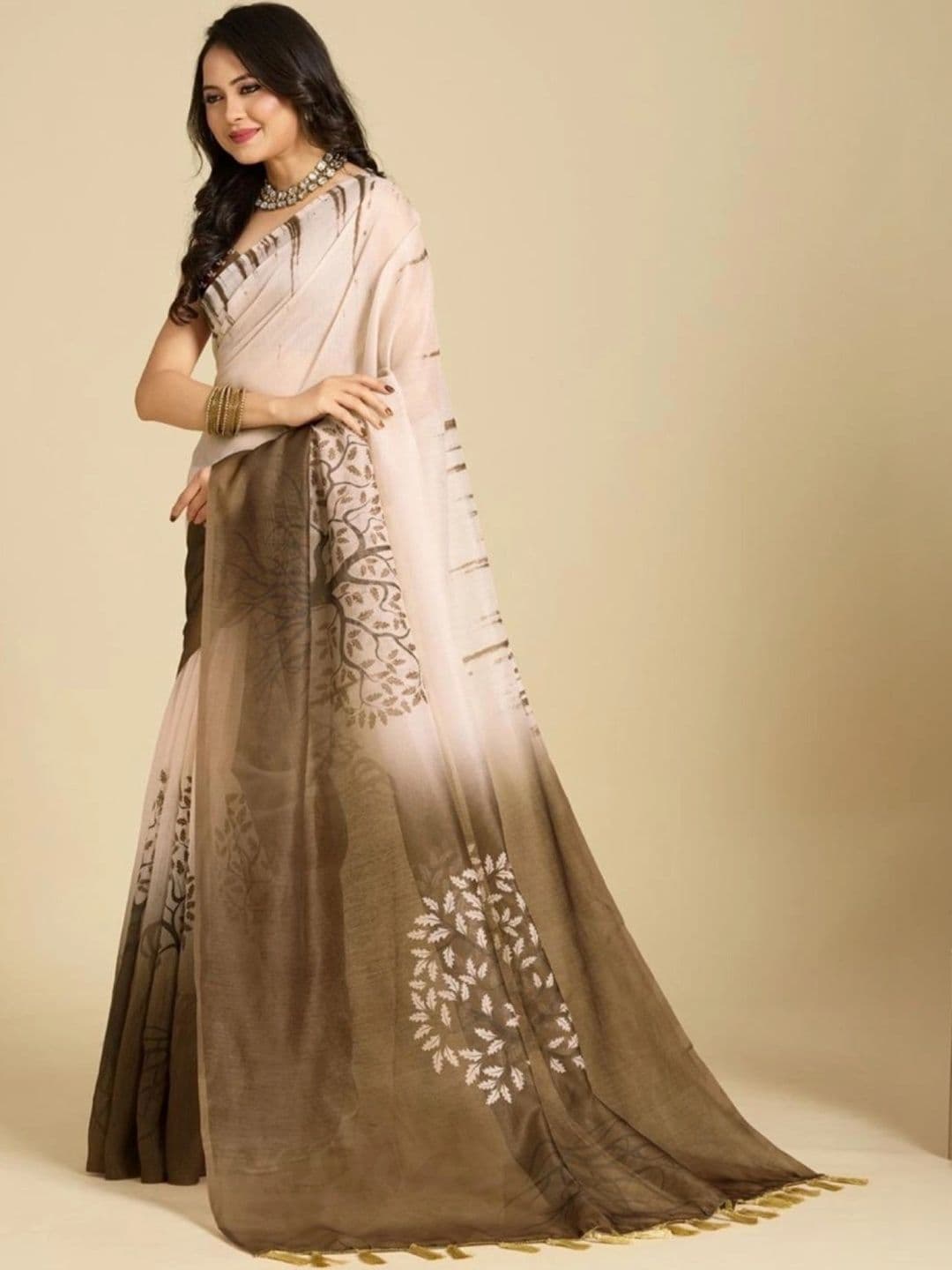 Mitera Floral Designer Saree thumbnail 2