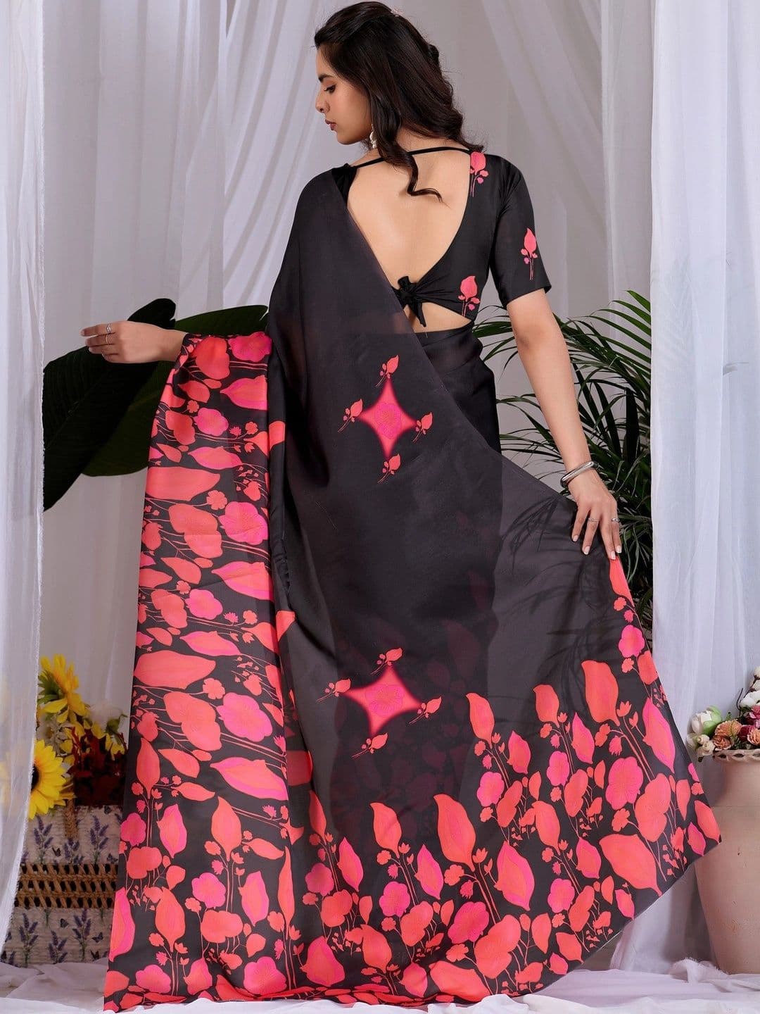 DIVASTRI Floral Satin Designer Saree thumbnail 6