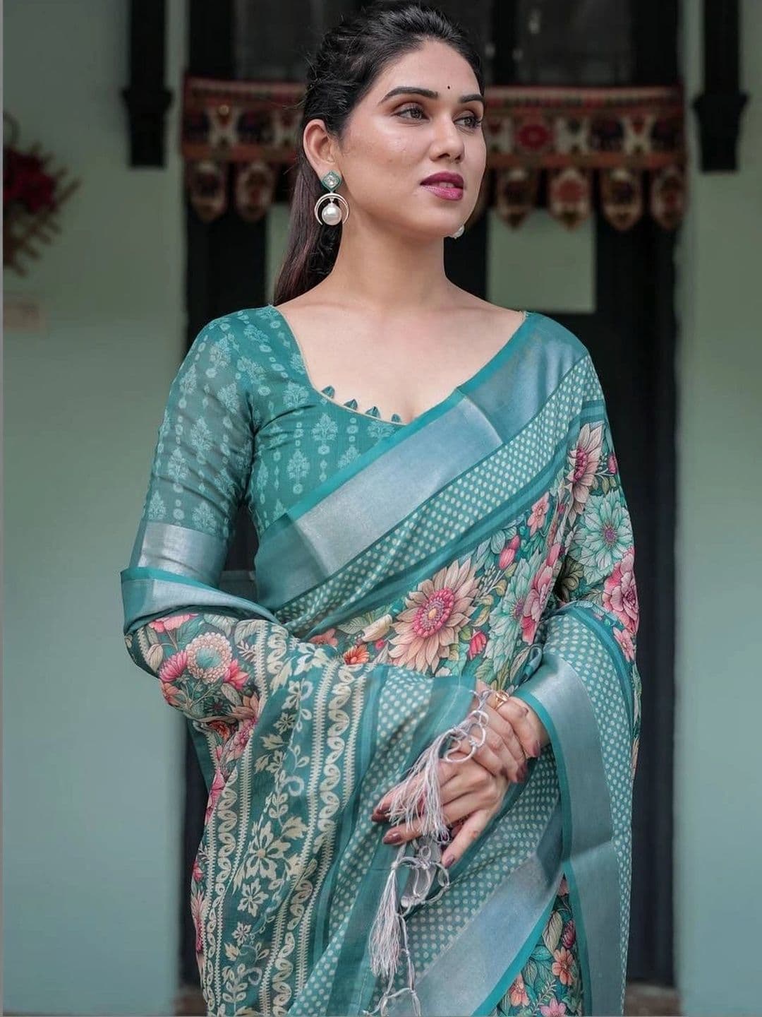 saneria silk Floral Linen Blend Chanderi Saree thumbnail 2