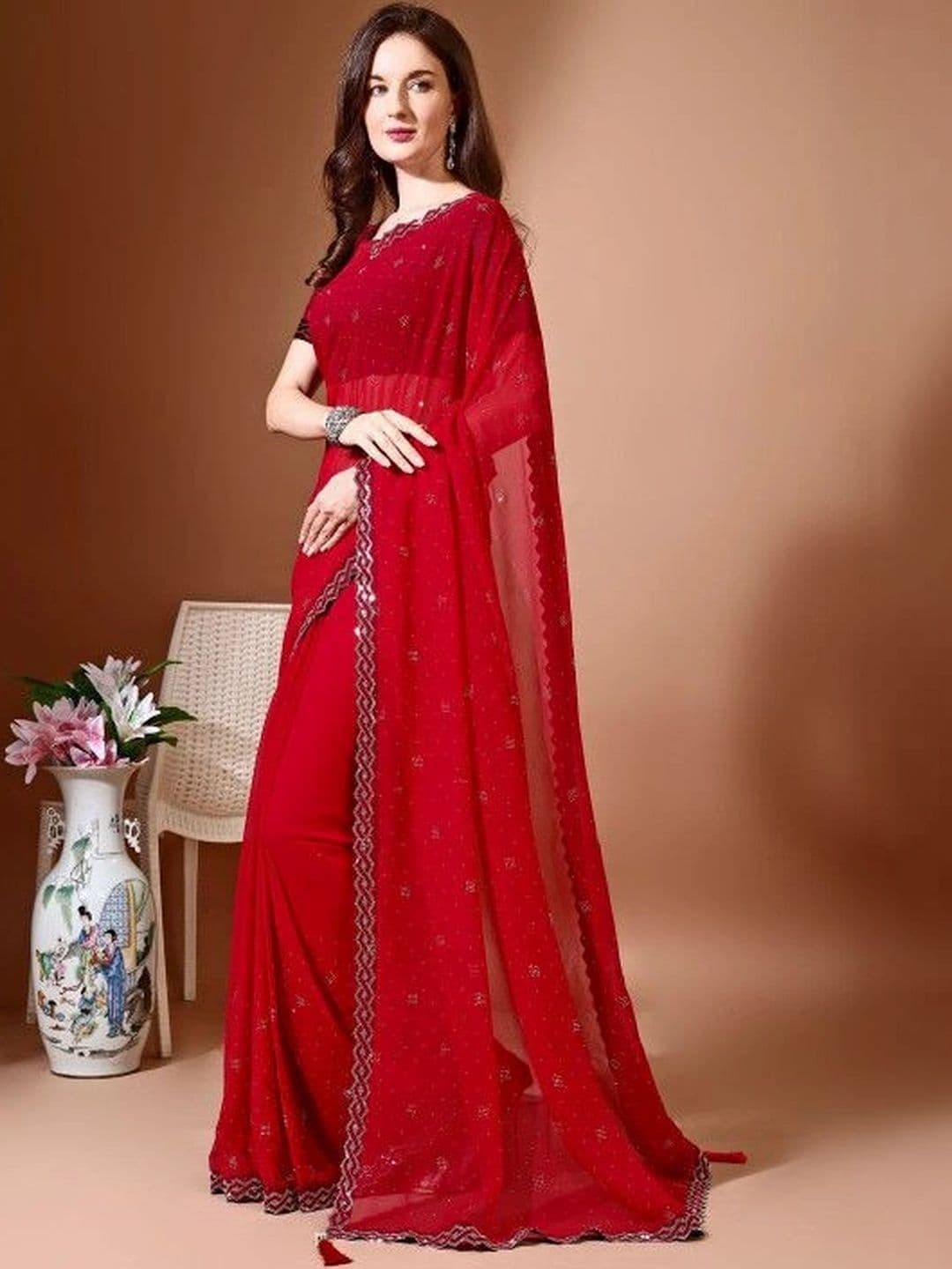 Leelavati Women Embellished Beads and Stones Pure Chiffon Saree thumbnail 5
