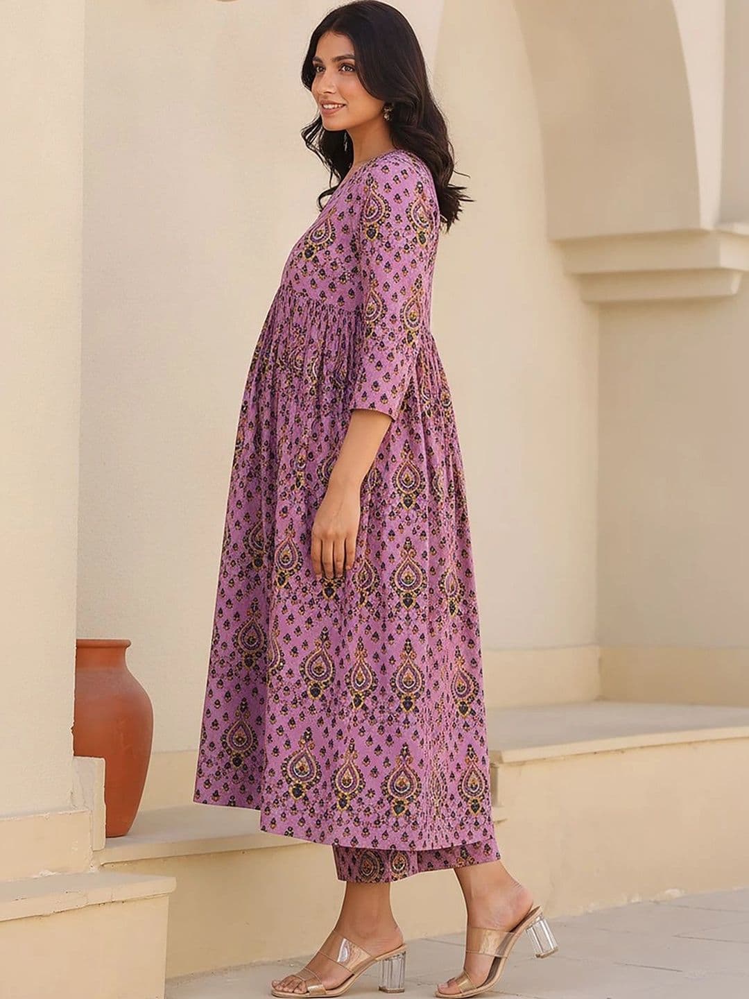Janasya Women Ethnic Motifs Printed Tiered Pure Cotton Kurta with Trousers thumbnail 4