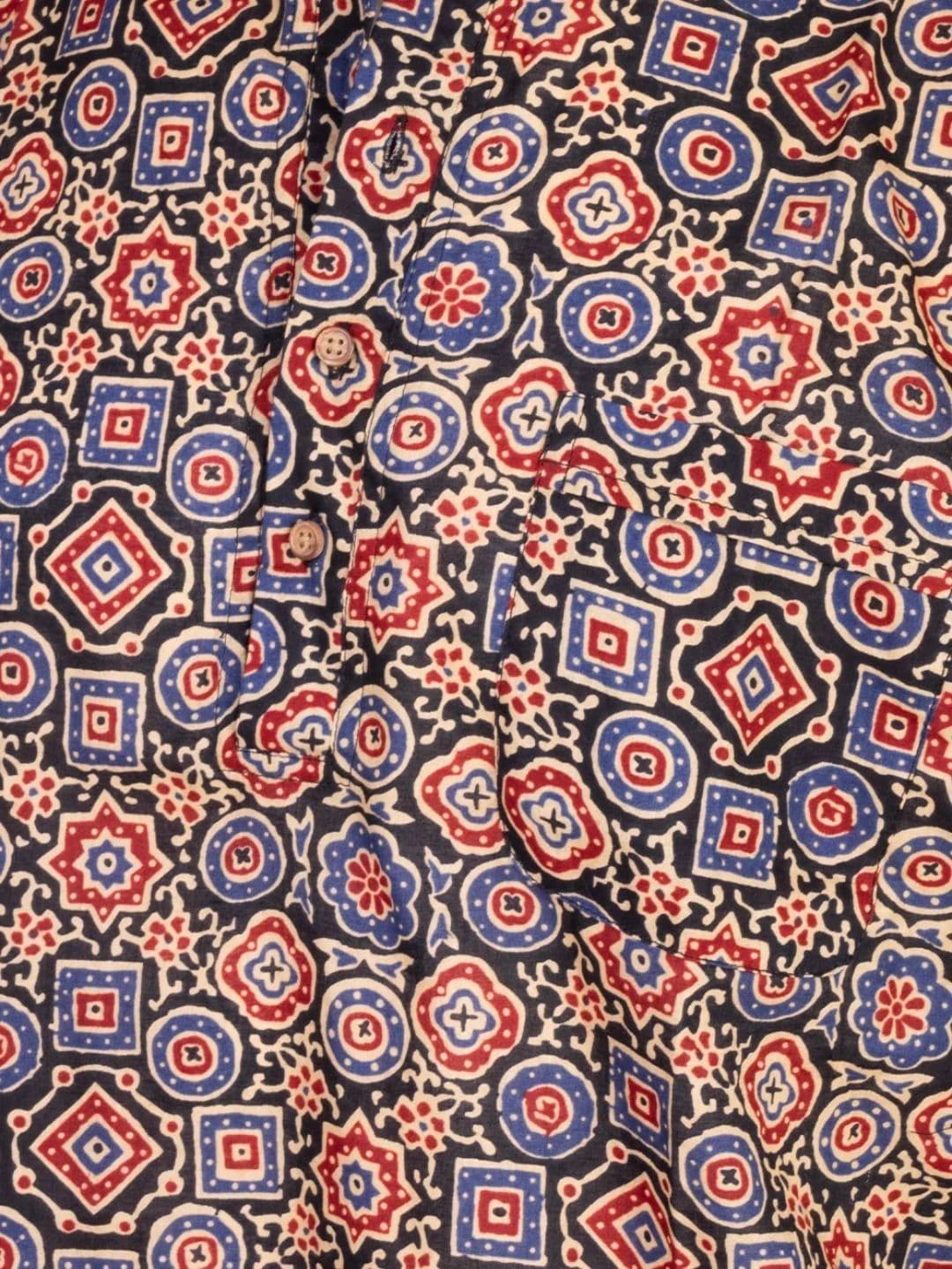 Avishya Men Geometric Printed Handloom Kurta thumbnail 5