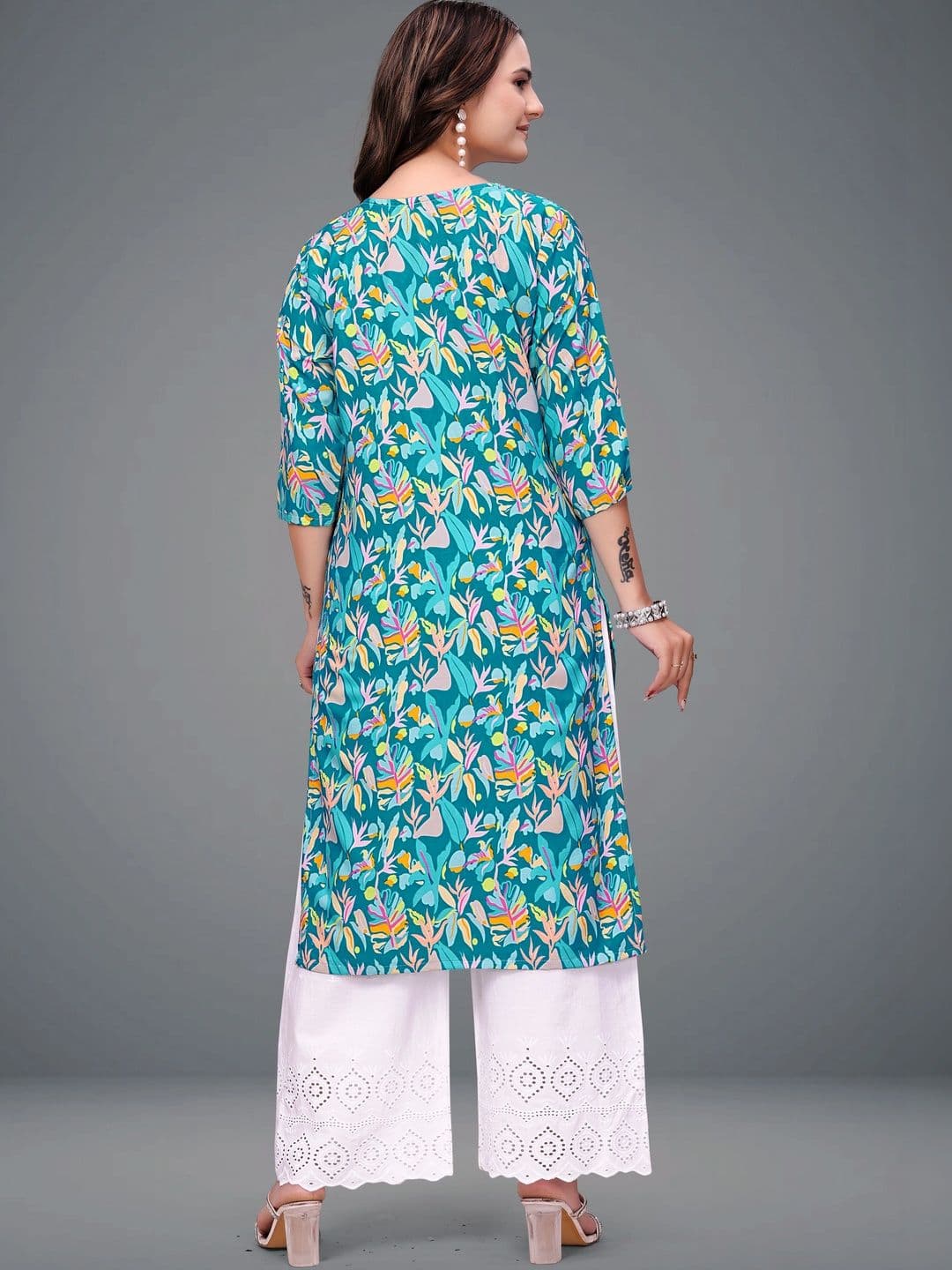 MANDIV FASHION Women Floral Printed Crepe Kurta thumbnail 5