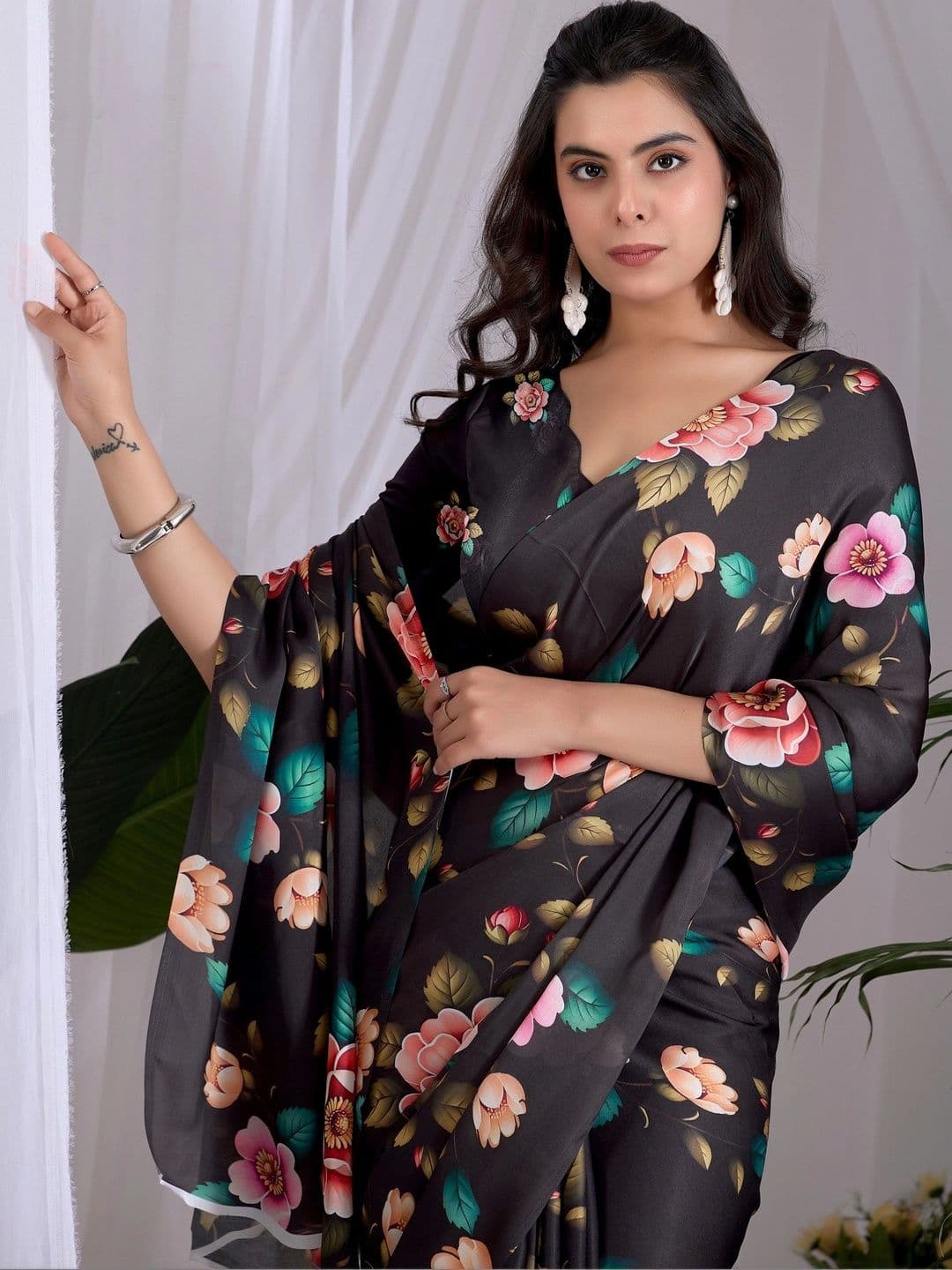 Mitera Floral Satin Designer Saree thumbnail 6