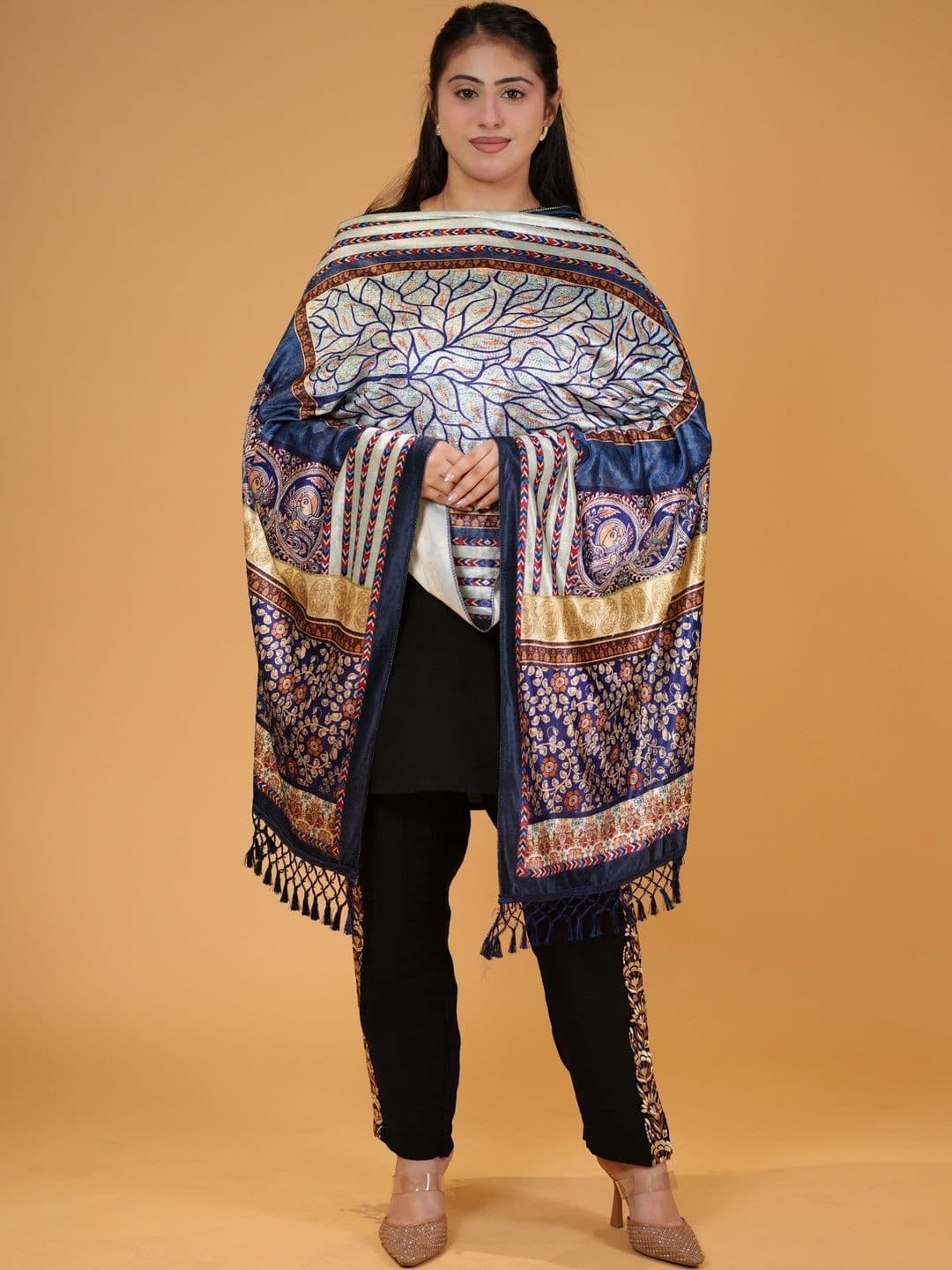 S.T. Women Botanical Printed Velvet Shawl thumbnail 4