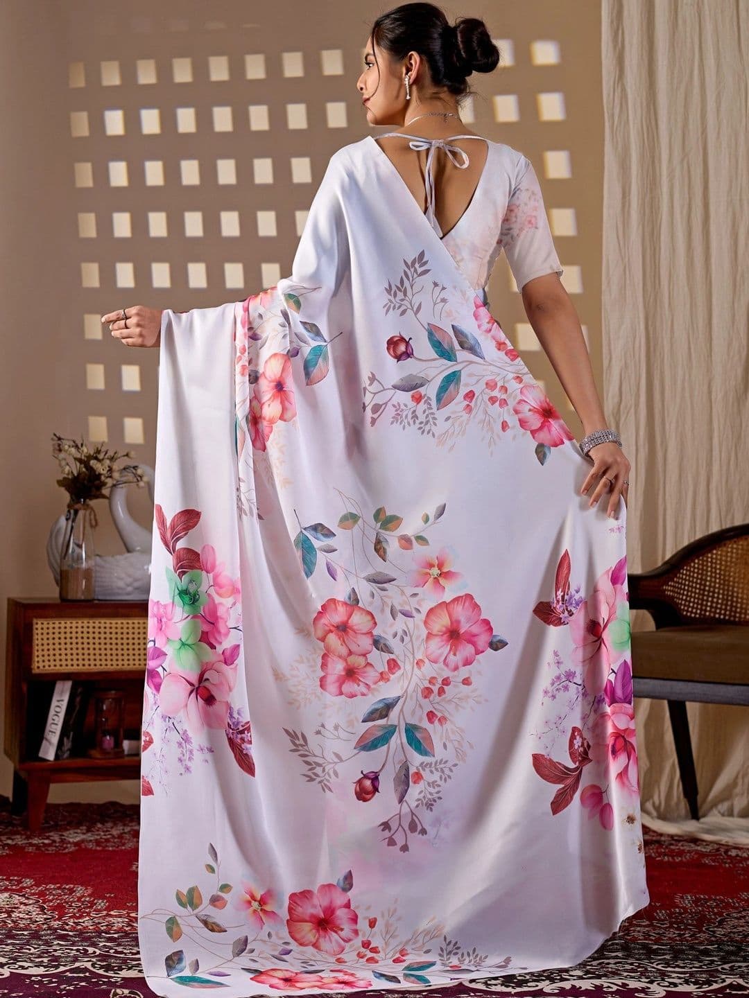 DIVASTRI Floral Satin Designer Saree thumbnail 4