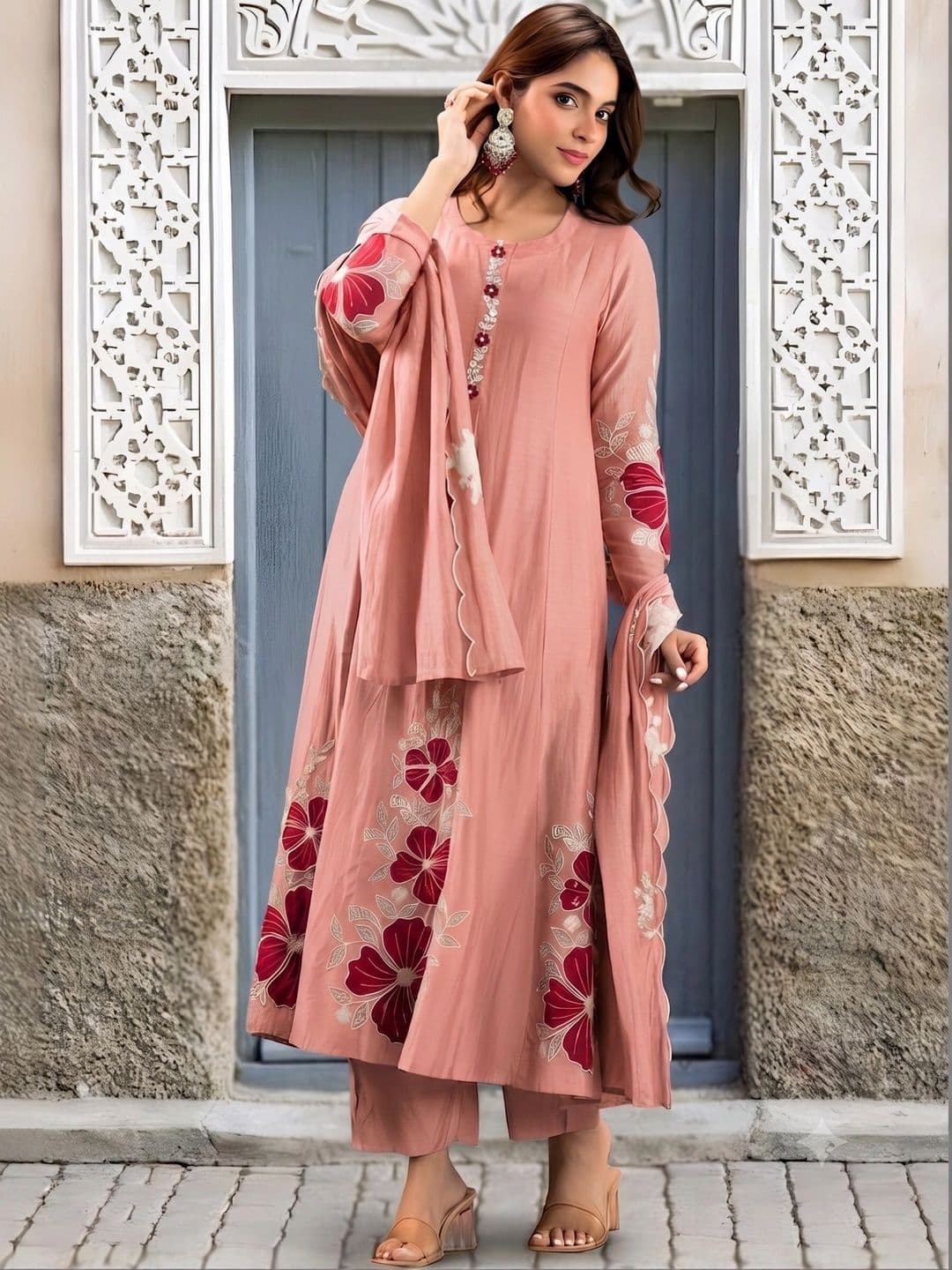 DWIJA FASHION Women Floral Embroidered Regular Thread Work Kurta with Trousers & With Dupatta - view 1