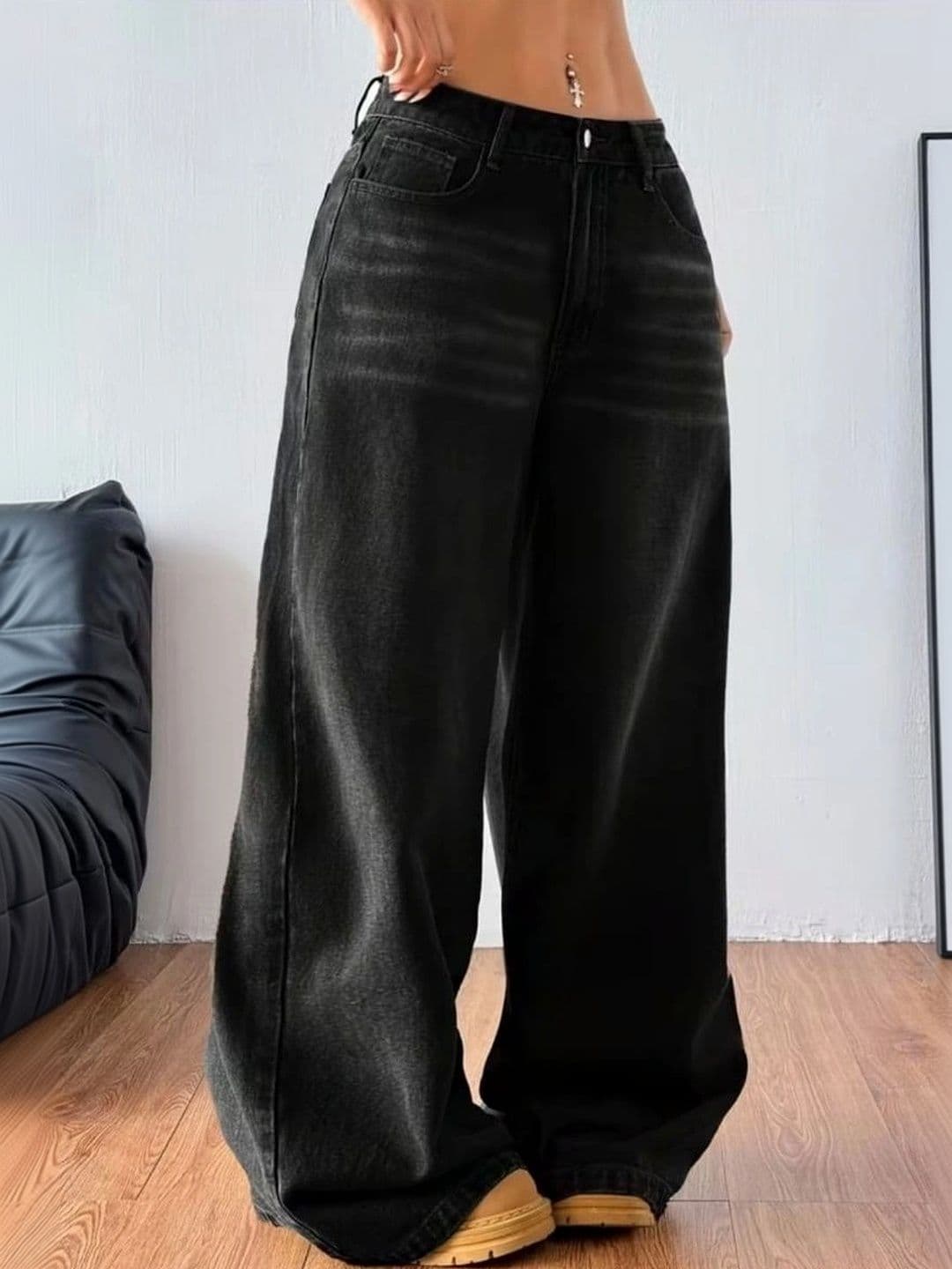 ESLITA Women High-Rise Light Fade Jeans thumbnail 2