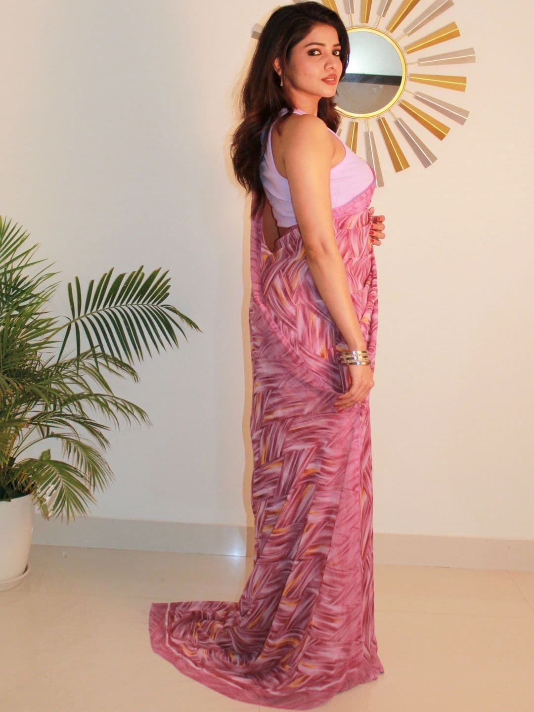 NARIVESH TRENDS Poly Georgette Saree thumbnail 7