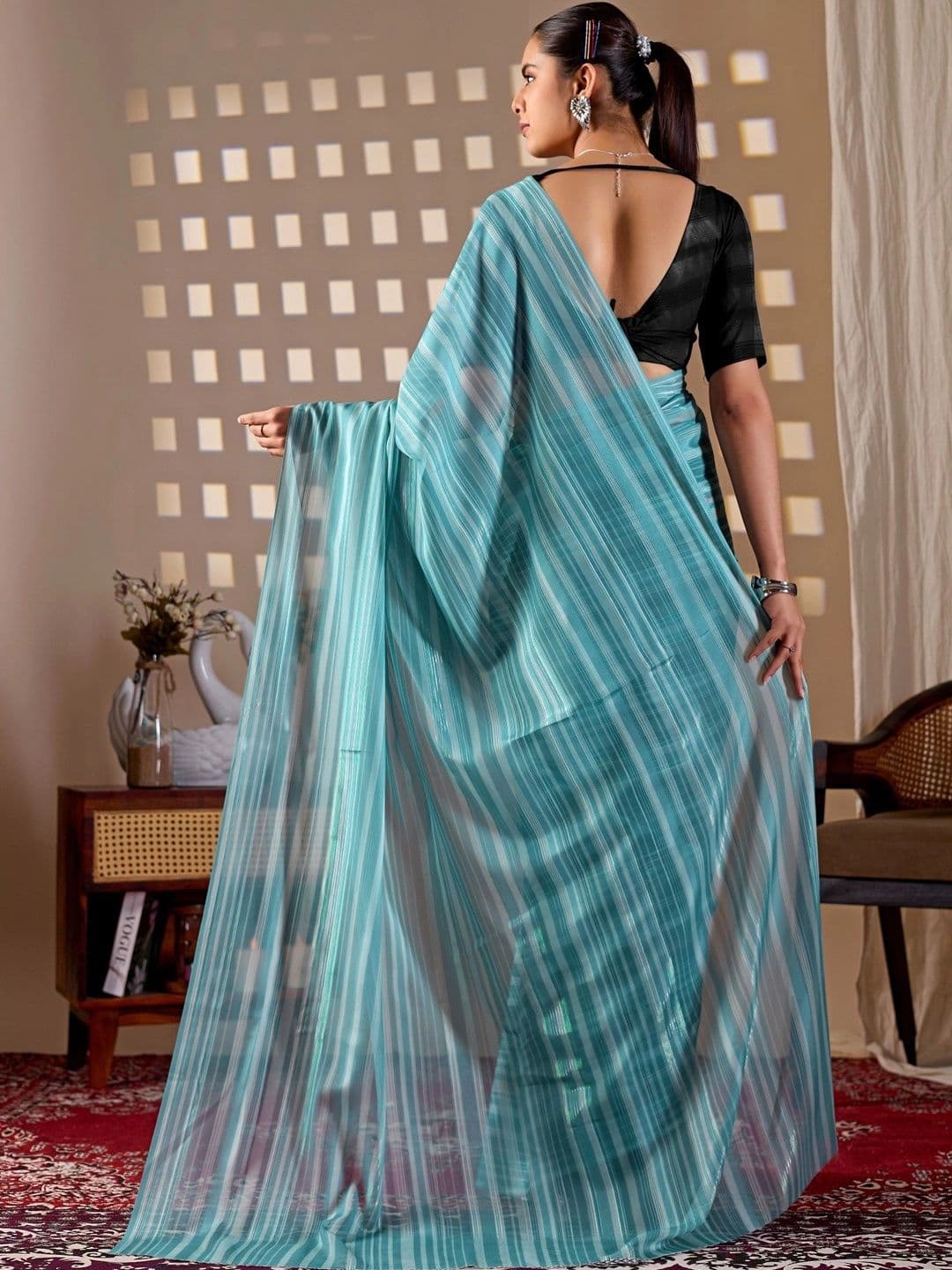 DIVASTRI Striped Poly Georgette Designer Saree thumbnail 7