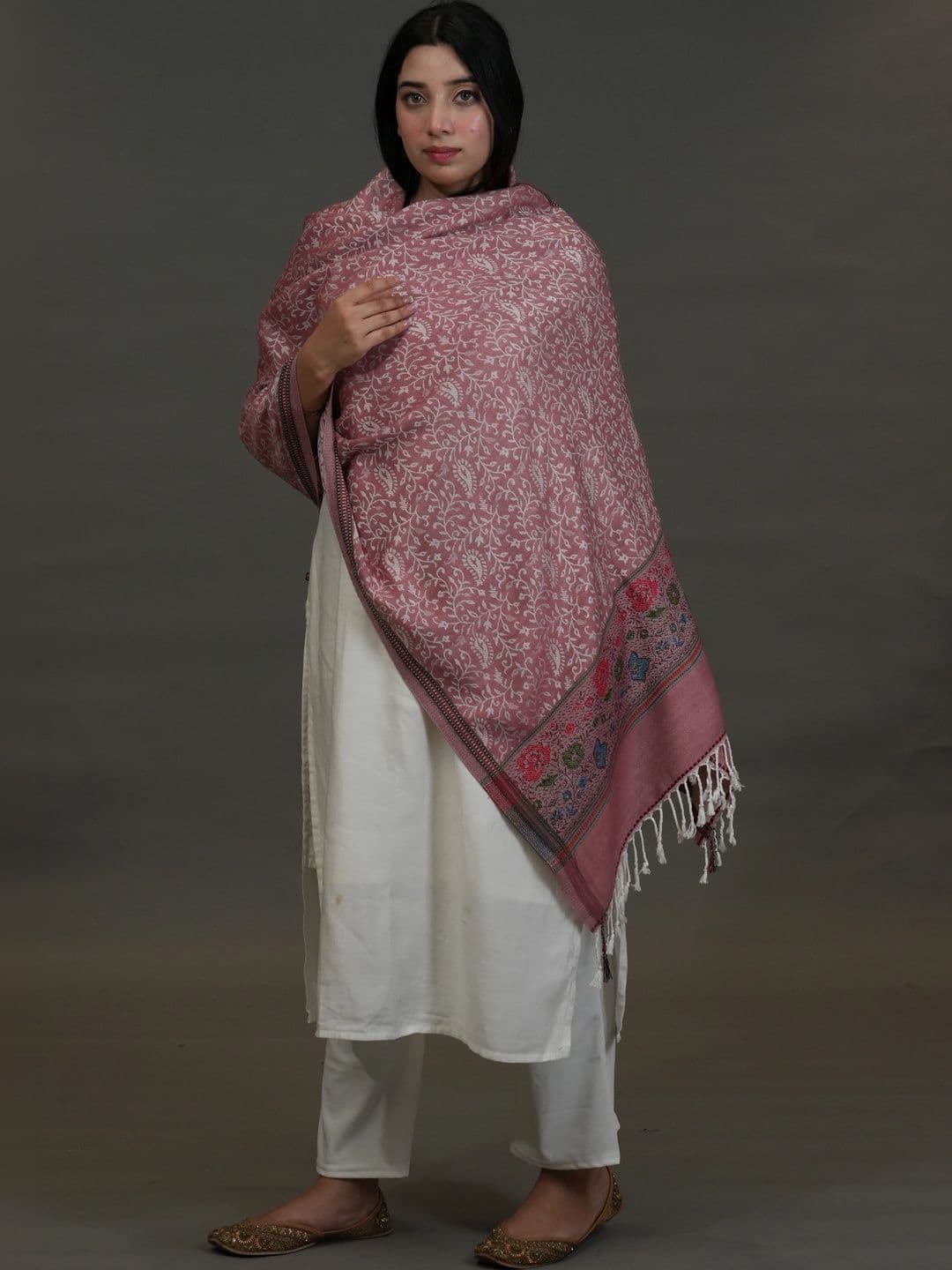 SHIFNEEN Women Botanical Printed Acrylic Shawl thumbnail 4