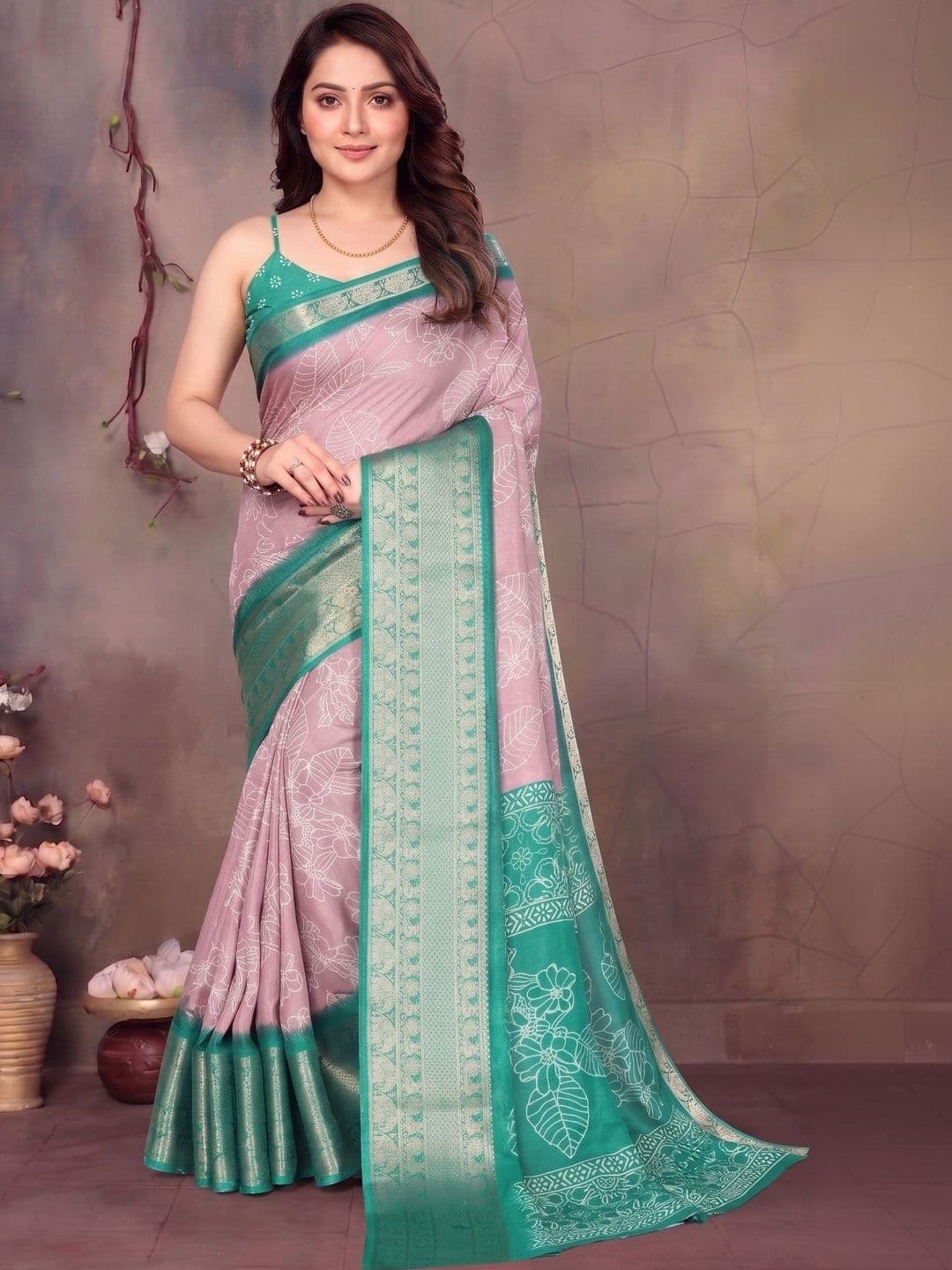 MAGNEITTA Women Floral Zari Silk Blend Designer Saree - view 1