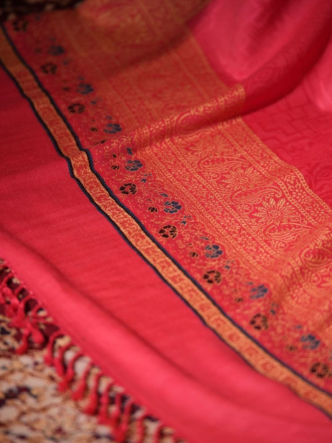 S.T. Women Woven Design Acrylic Shawl thumbnail 2