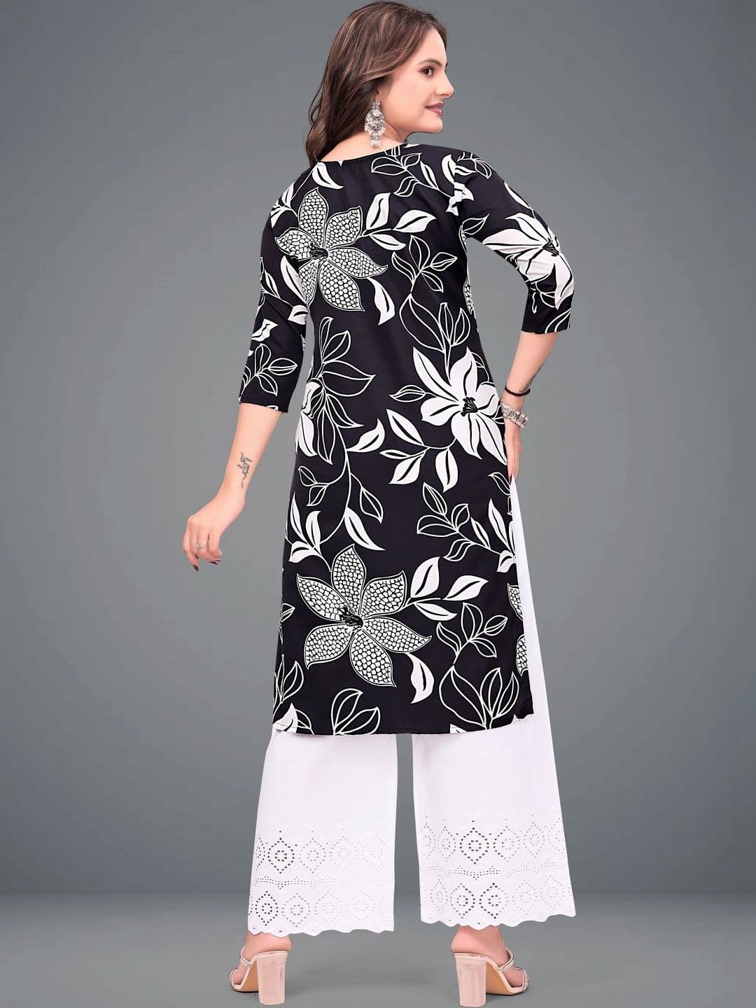 SHAIBO SAREE Women Floral Printed Crepe Kurta thumbnail 4