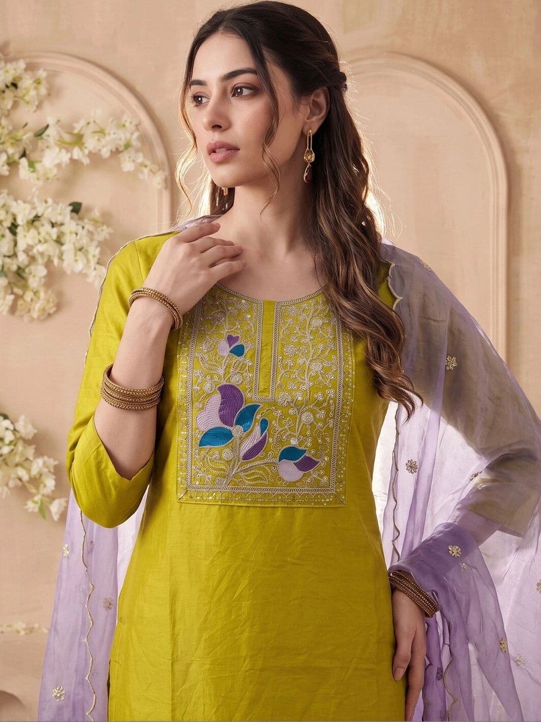 SASSIC Women Ethnic Motifs Embroidered Regular Thread Work Pure Silk Kurta with Palazzos & With Dupatta thumbnail 3