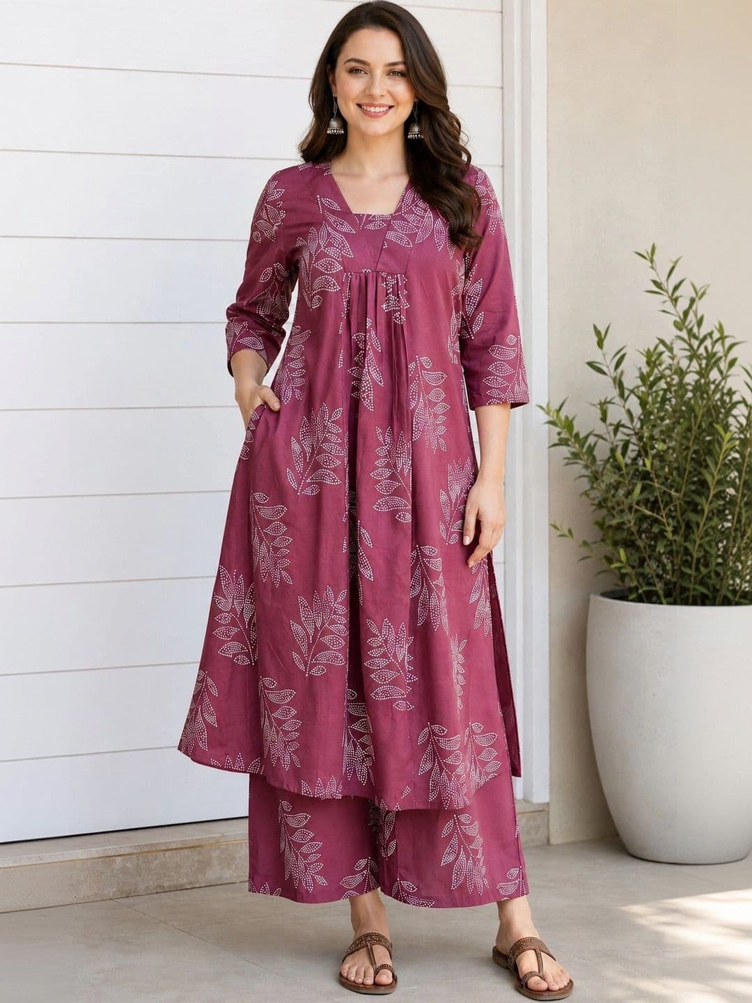 DSK STUDIO Women Floral Printed Regular Kurta with Palazzos thumbnail 3