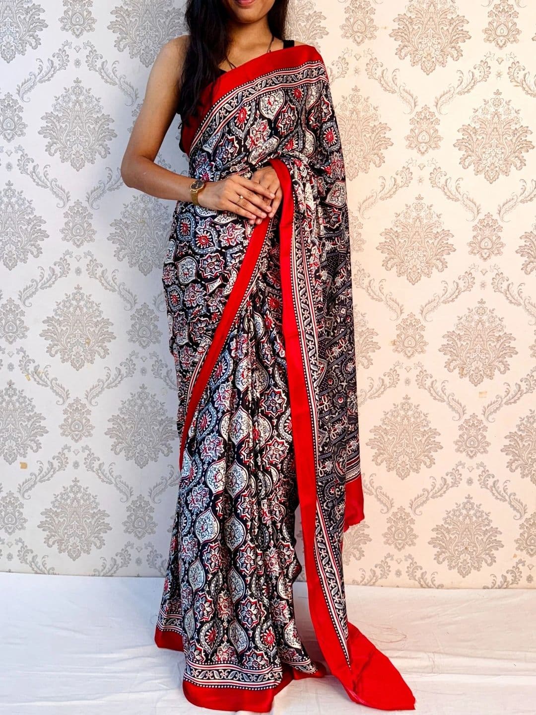 NARIVESH TRENDS Kalamkari Art Silk Saree - view 1
