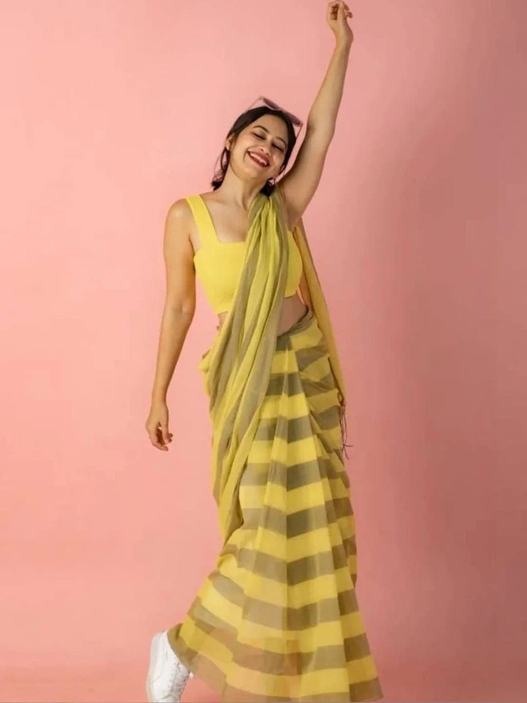 saneria silk Striped Linen Blend Taant Saree thumbnail 4