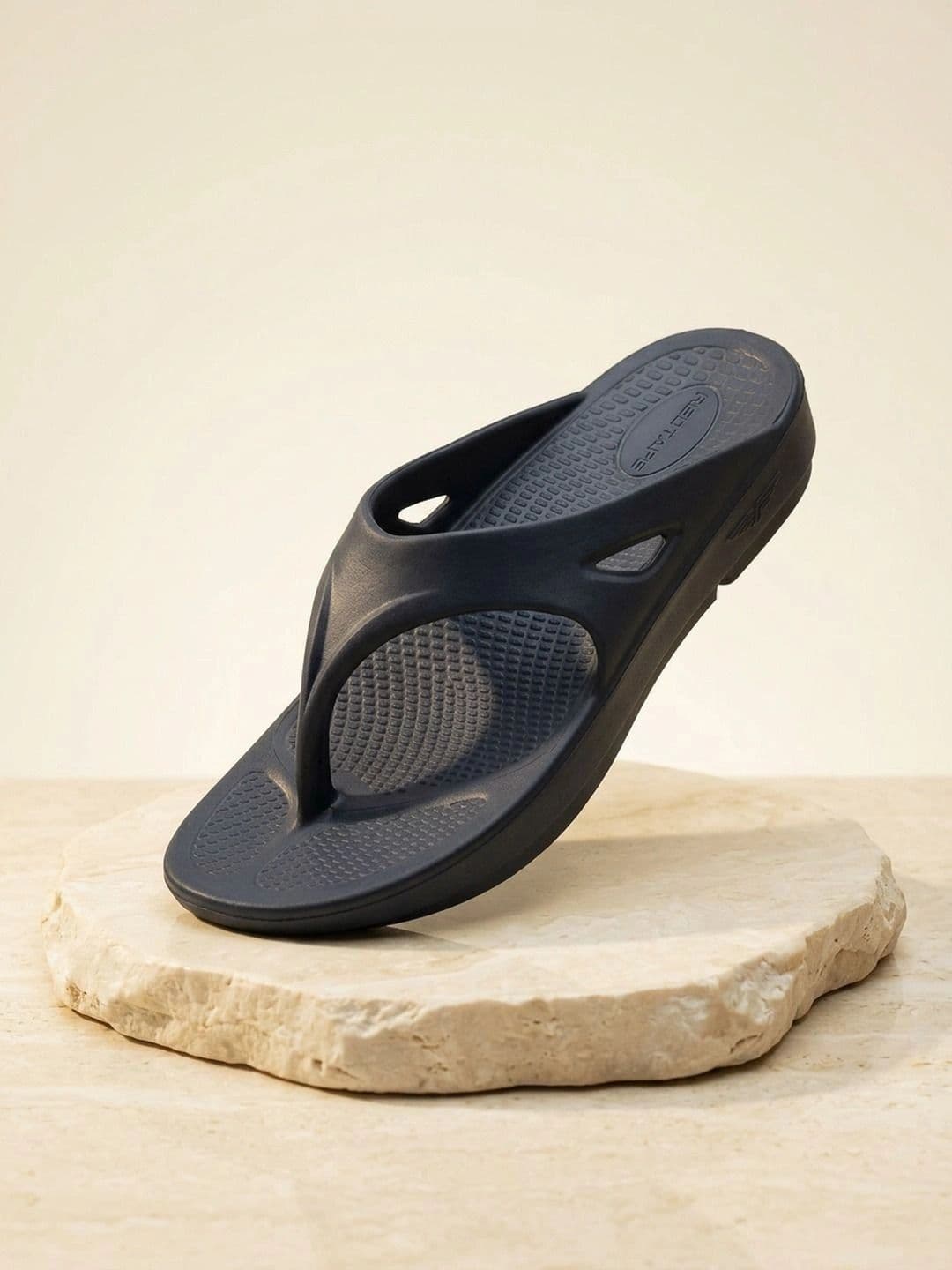 Red Tape Men Thong Flip-Flops thumbnail 3