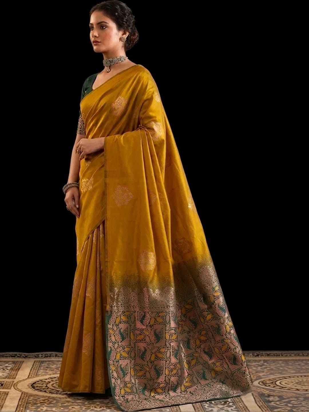 UMANTA Woven Design Zari Silk Blend Banarasi Saree thumbnail 4