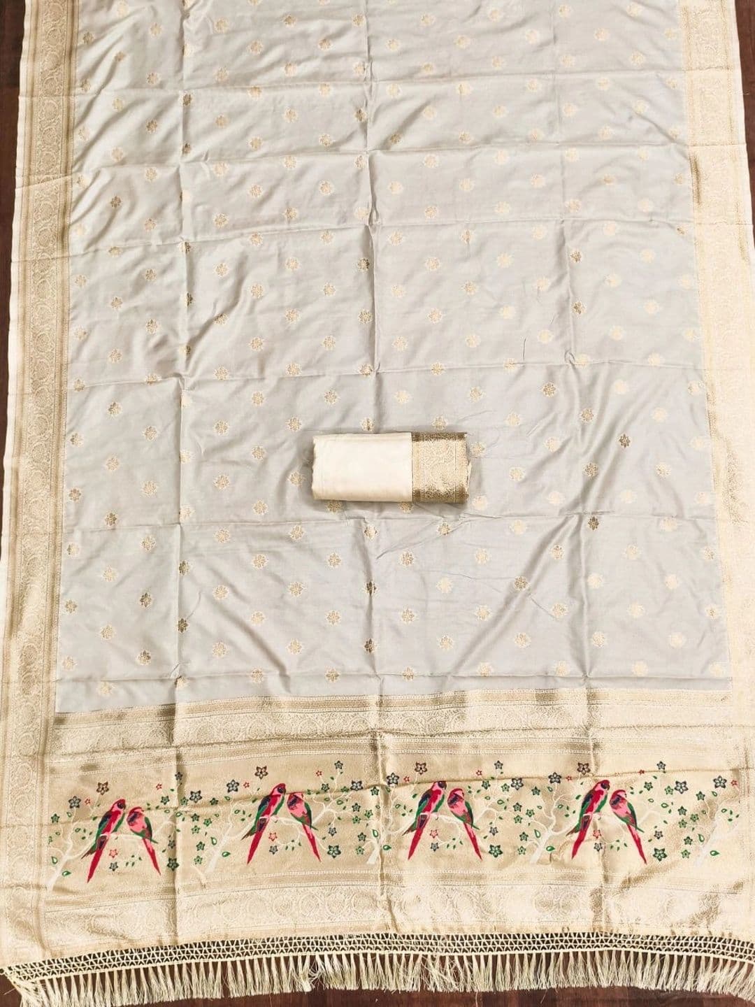KALINI Pure Silk Unstitched Dress Material thumbnail 4